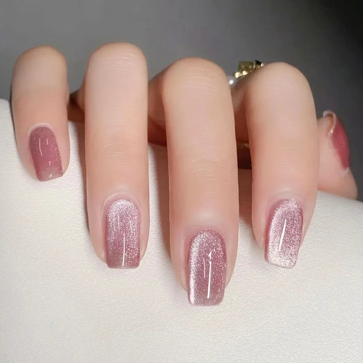 24Pcs Wine Red Press-On Nails β Short Square & Round Tips with Glitter Finish + Nail Glue